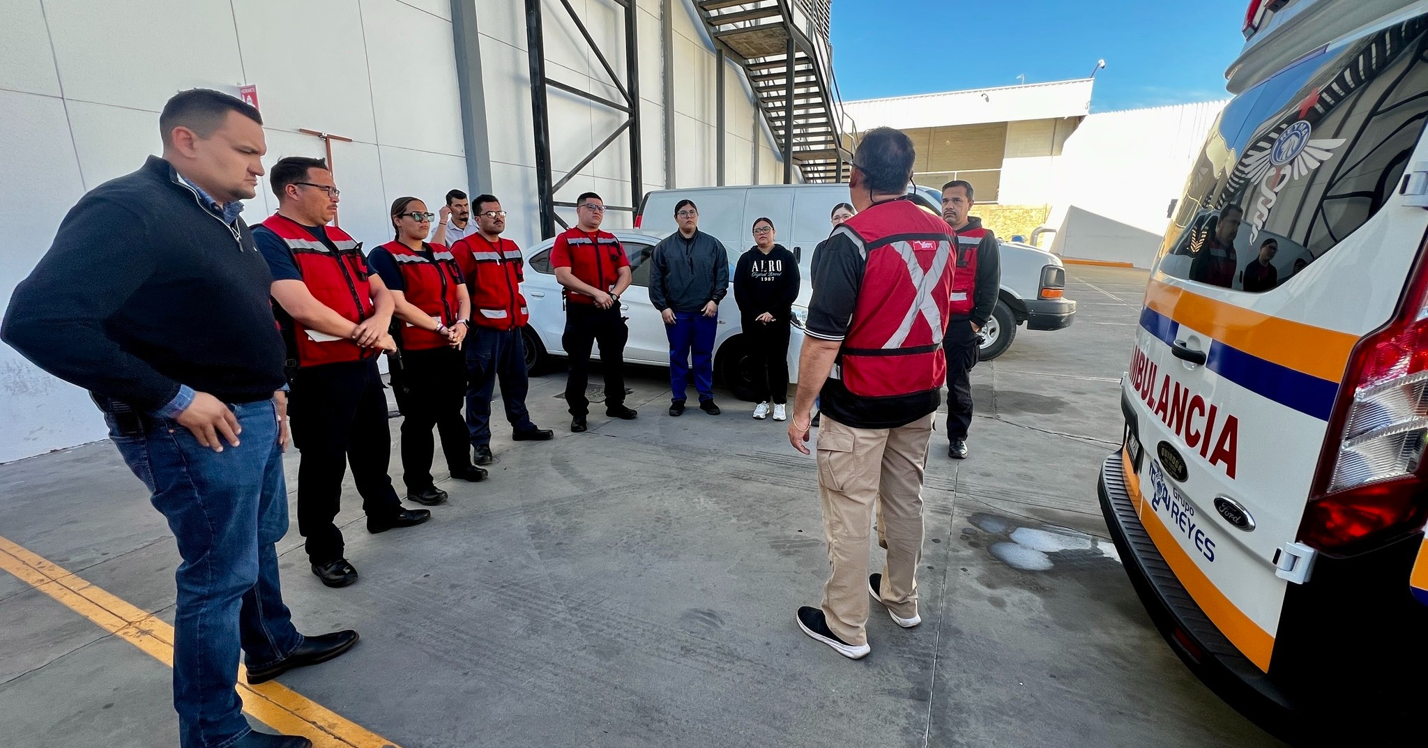 Curso / Taller de Manejo y Uso de Carro Ambulancia y carro Bombera
