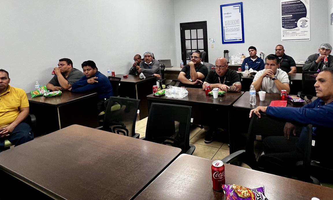 Curso de Manejo Defensivo para el personal de Cafetería