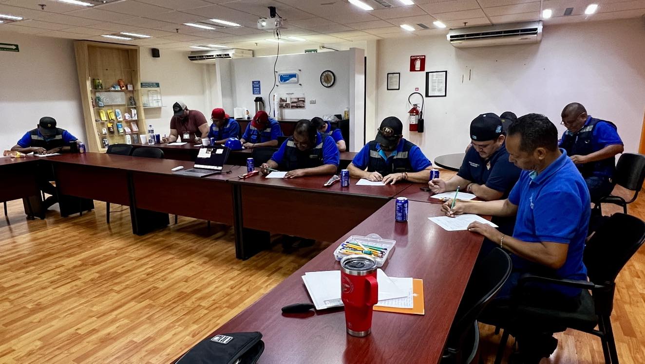 Certificación de Manejo Seguro de Montacargas para el personal de Almacén de la planta Edgewell Personal Care Planta Obregon.