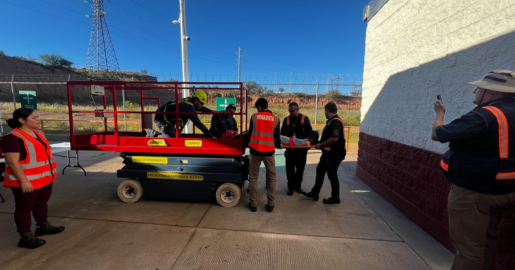 Curso Teórico / Práctico de Rescate en Alturas para el personal de Mantenimiento y EHS