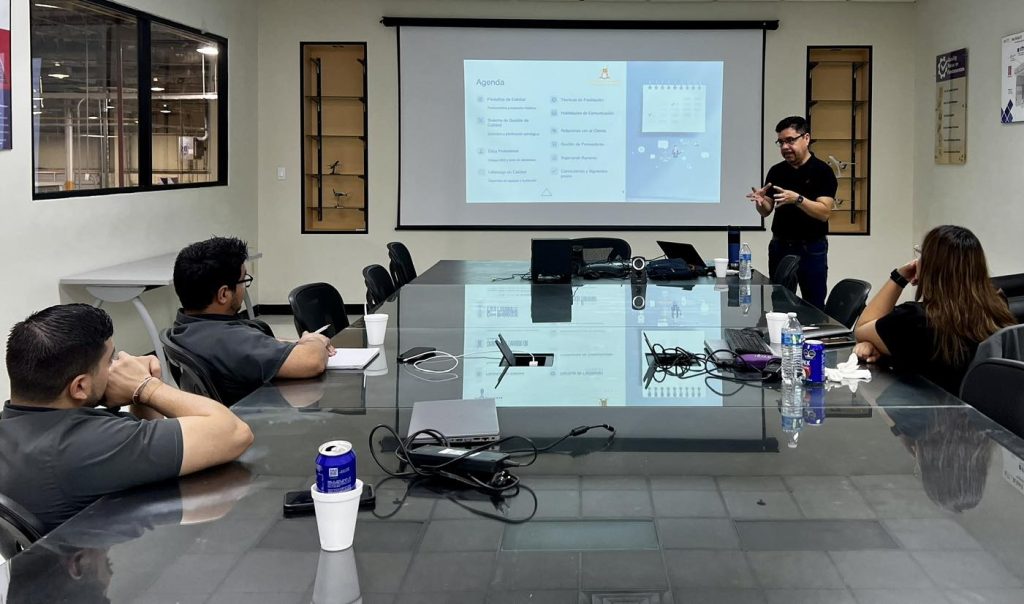 Curso / Taller de CQE (Certified Quality Engineer) para un grupo de Ingenieros de Calidad de la planta ITT-CT de Nogales, Sonora.