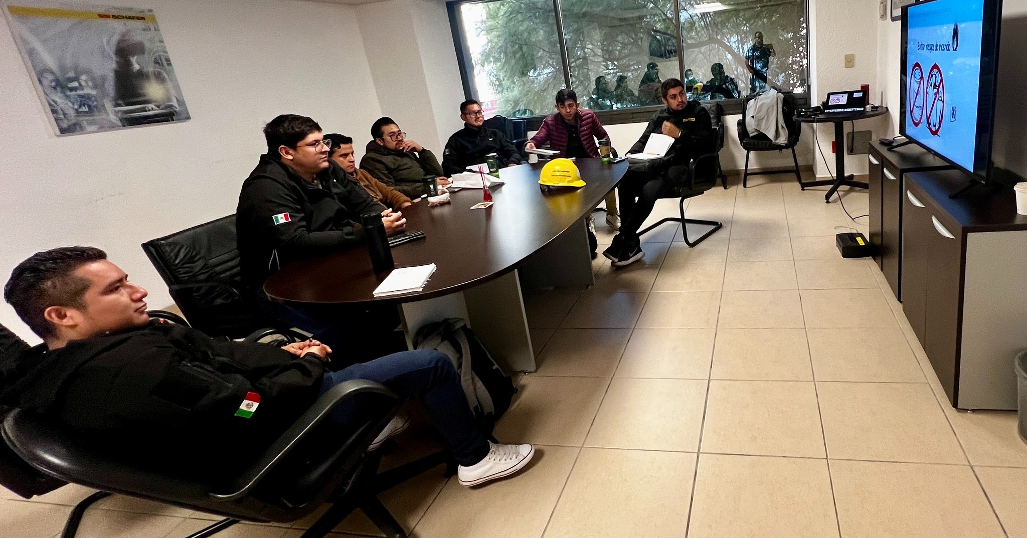 Paquete de nueve cursos normativos de la STPS para el equipo de Mantenimiento de Campo de la empresa SSI SCHÄFER de CDMX.