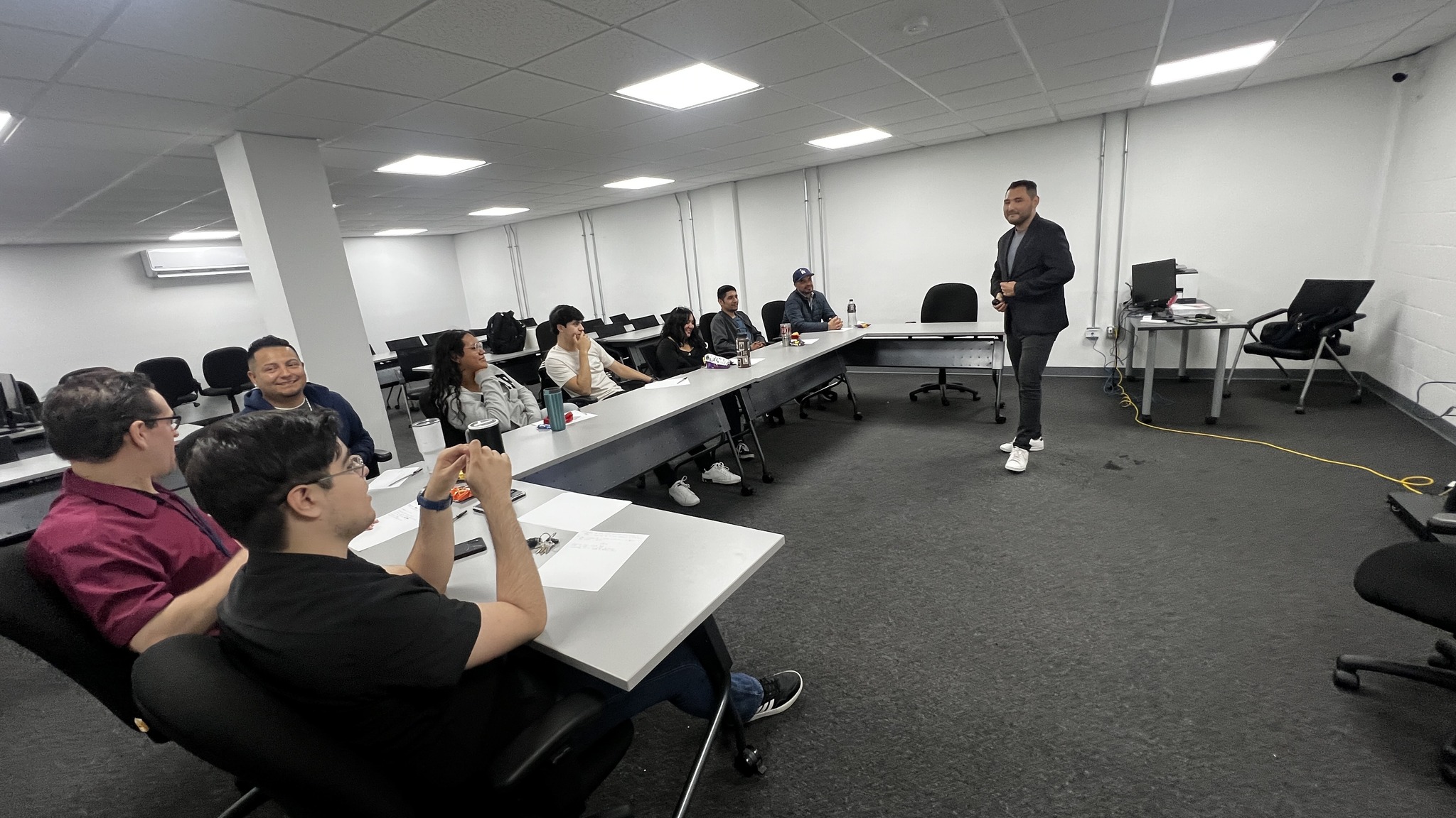 Taller de Manejo de Estrés Laboral y Resolución de Conflictos