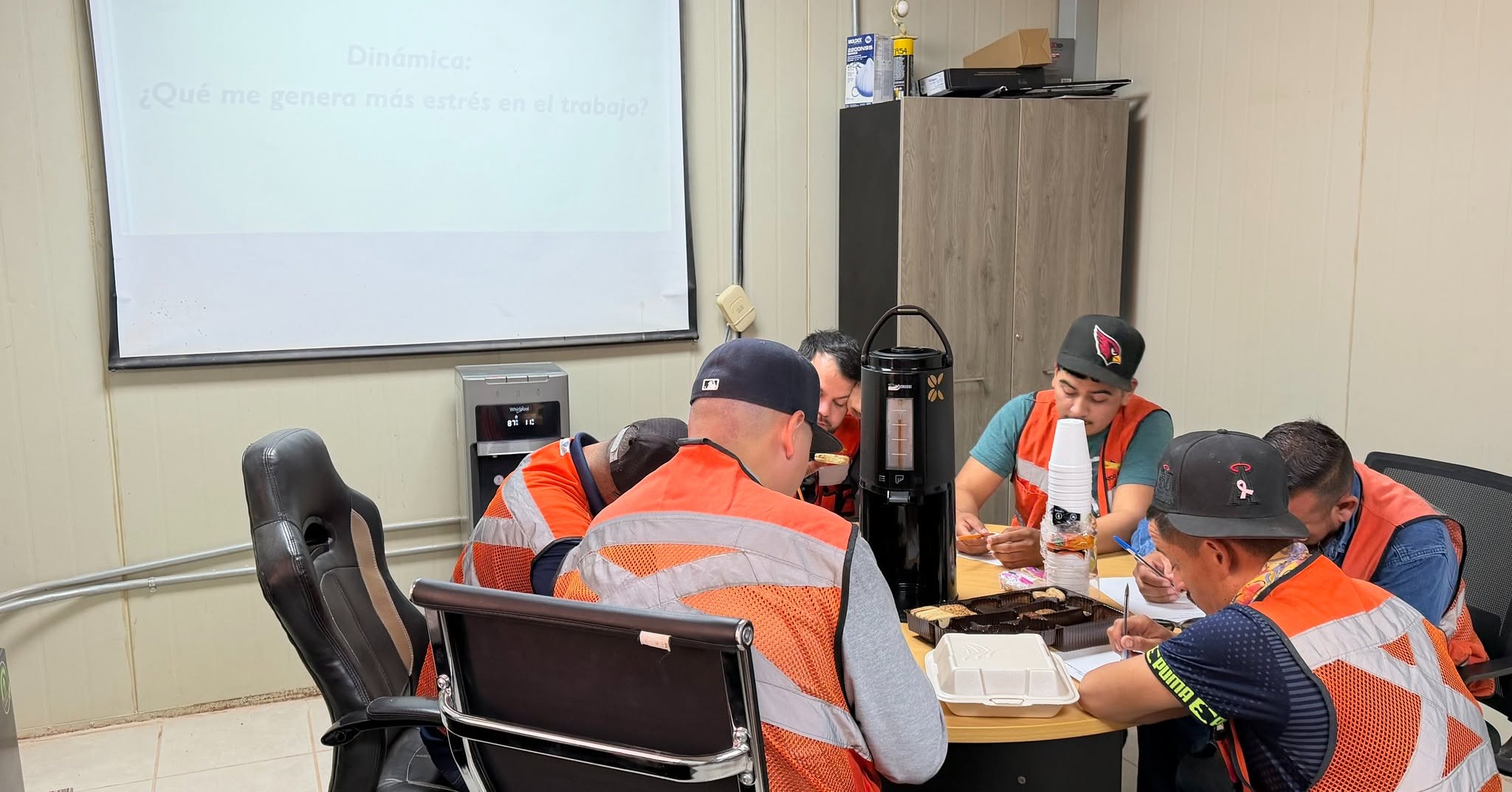 Taller de Manejo de Estrés Laboral para personal operativo de mina ubicada en Sahuaripa, Sonora.