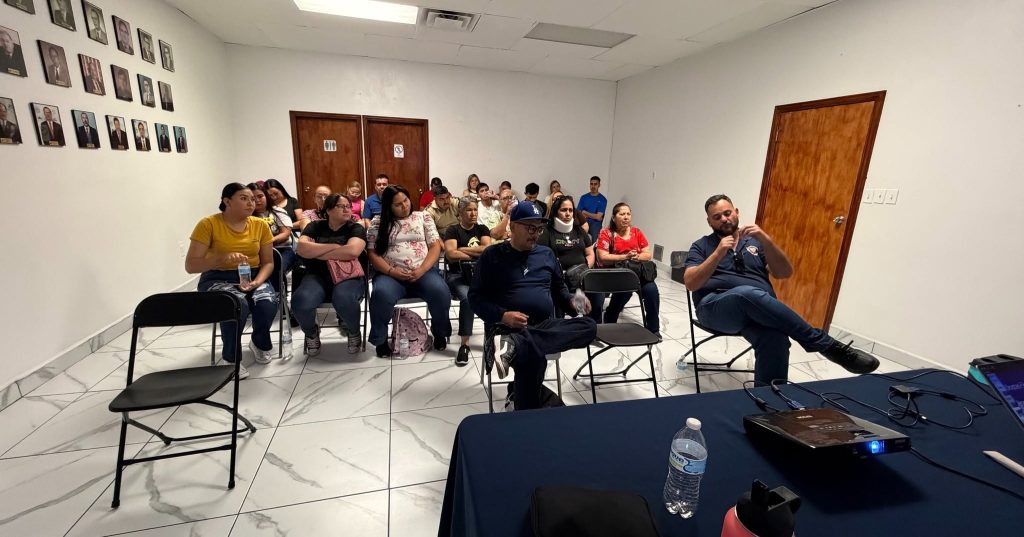 Cursos de Inocuidad en el Manejo delos Alimentos y Análisis de Riesgos y Control de Puntos Críticos para el equipo de trabajo de Cocina Industrial IGASON de Nogales, Sonora.